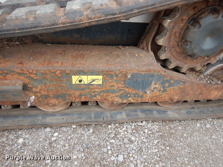 image for item GK9213 2016 Bobcat T450  tracked skid steer loader