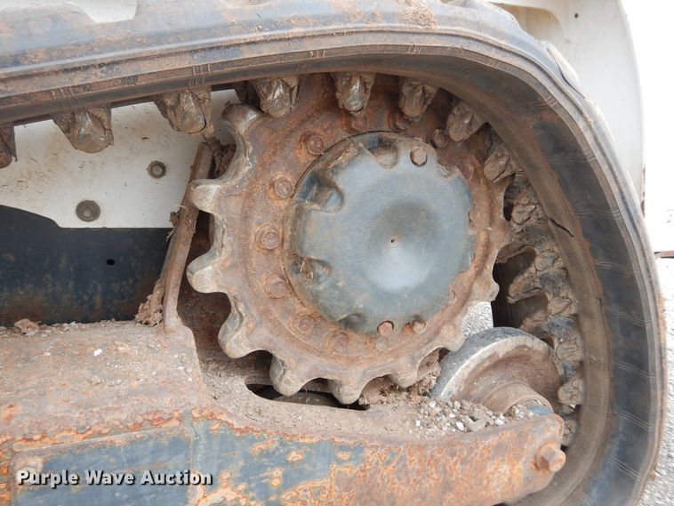 image for item GK9213 2016 Bobcat T450  tracked skid steer loader