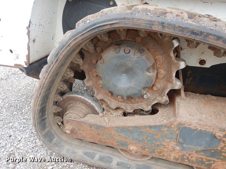 image for item GK9213 2016 Bobcat T450  tracked skid steer loader