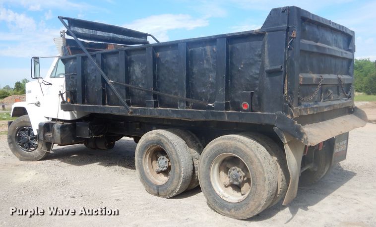 image for item GN9249 1985 GMC Brigadier dump truck