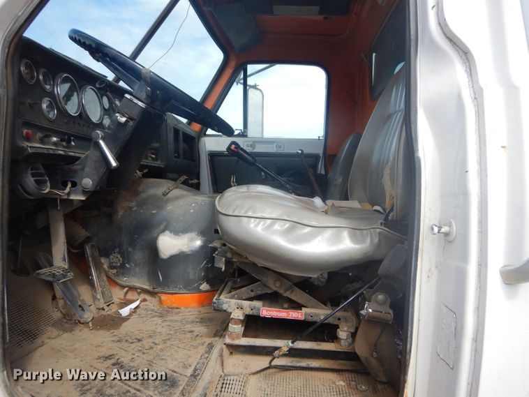 image for item GN9249 1985 GMC Brigadier dump truck