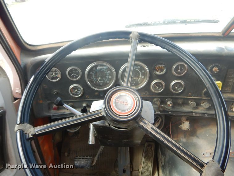 image for item GN9249 1985 GMC Brigadier dump truck