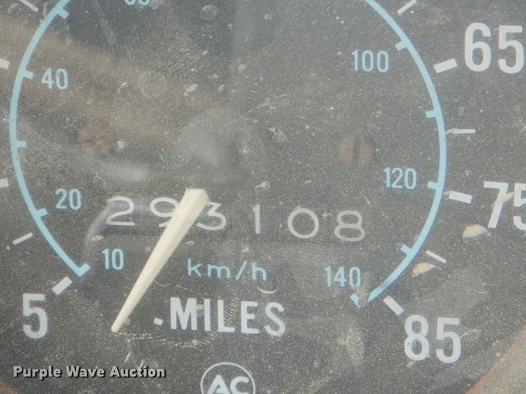 image for item GN9249 1985 GMC Brigadier dump truck