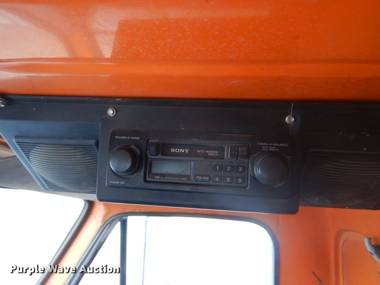 image for item GN9249 1985 GMC Brigadier dump truck