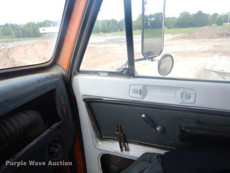 image for item GN9249 1985 GMC Brigadier dump truck