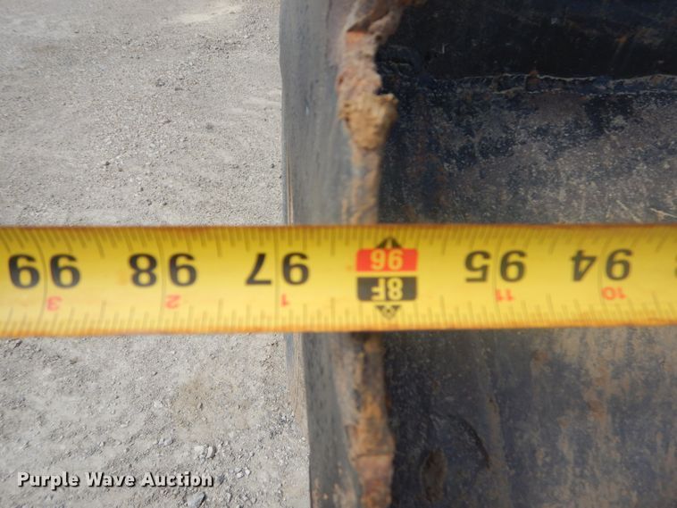 image for item GN9249 1985 GMC Brigadier dump truck