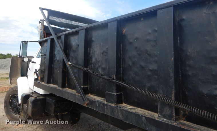 image for item GN9249 1985 GMC Brigadier dump truck