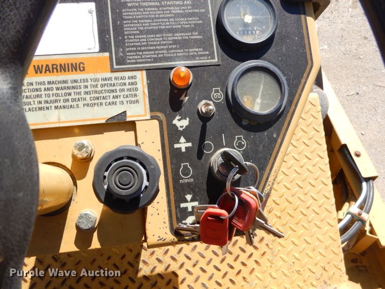 image for item GN9256 1998 Caterpillar CP-433C single drum vibratory roller