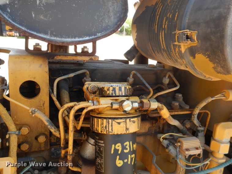 image for item GN9256 1998 Caterpillar CP-433C single drum vibratory roller