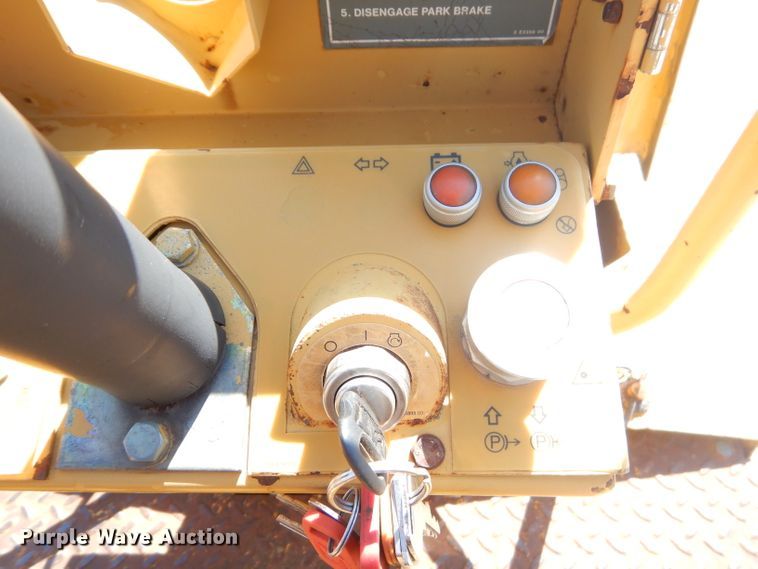 image for item GN9257 1996 Caterpillar CB224C vibratory double drum roller