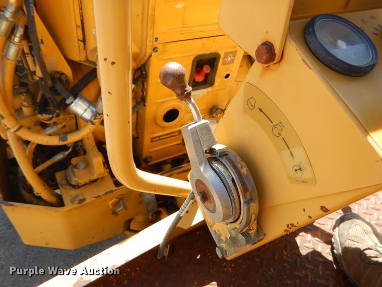 image for item GN9257 1996 Caterpillar CB224C vibratory double drum roller