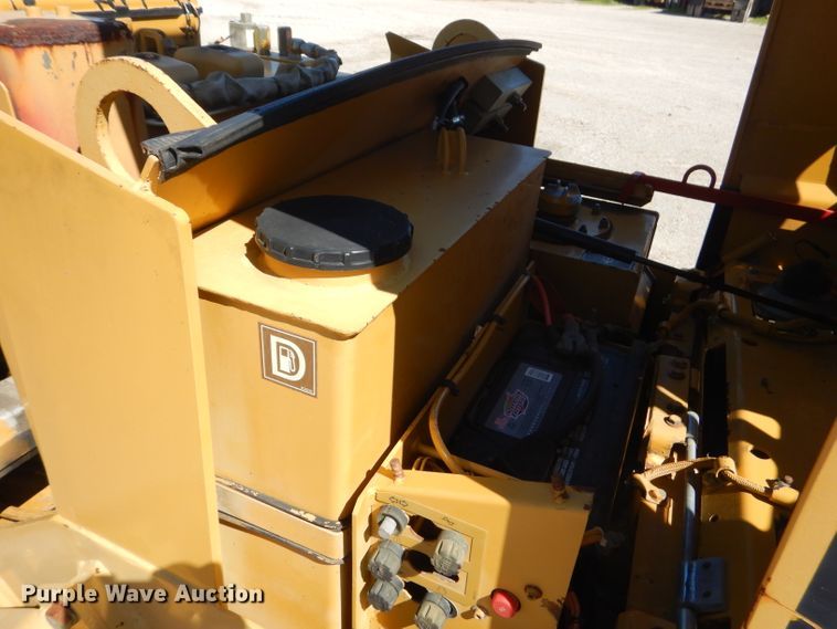 image for item GN9257 1996 Caterpillar CB224C vibratory double drum roller