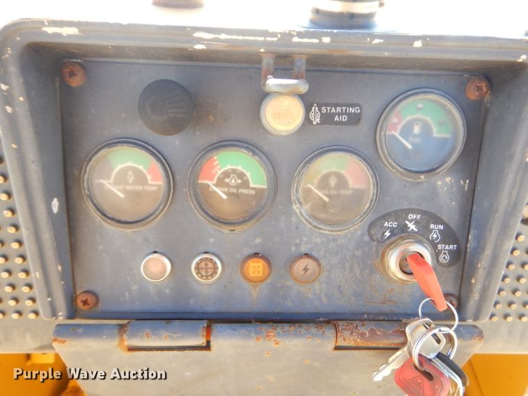 image for item GN9258 1995 John Deere 450G LT  crawler dozer