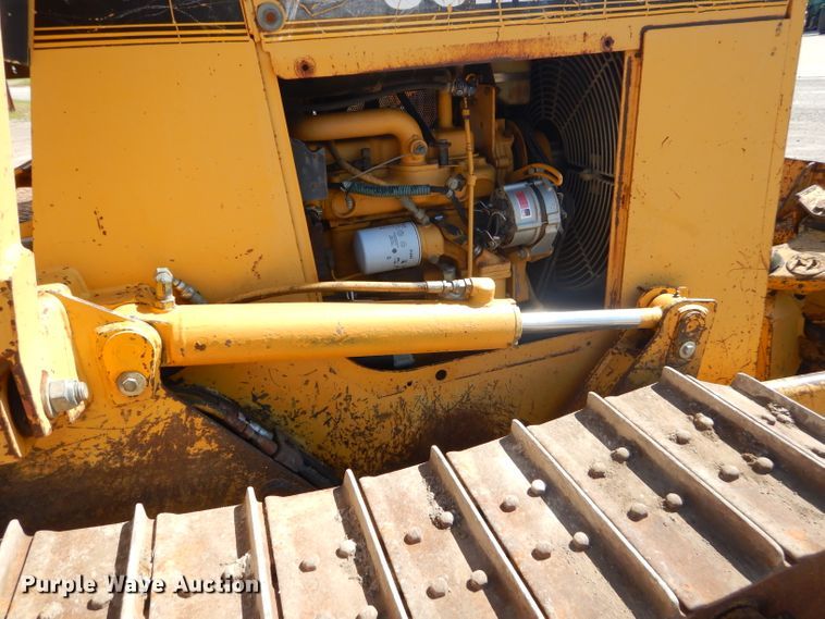 image for item GN9258 1995 John Deere 450G LT  crawler dozer