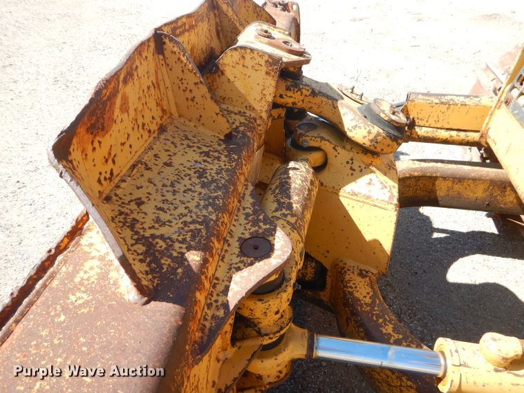 image for item GN9258 1995 John Deere 450G LT  crawler dozer