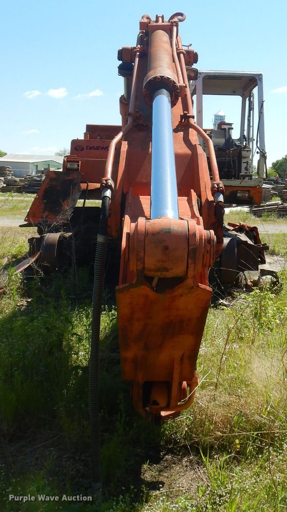 image for item GN9260 1994 Daewoo DH320  excavator