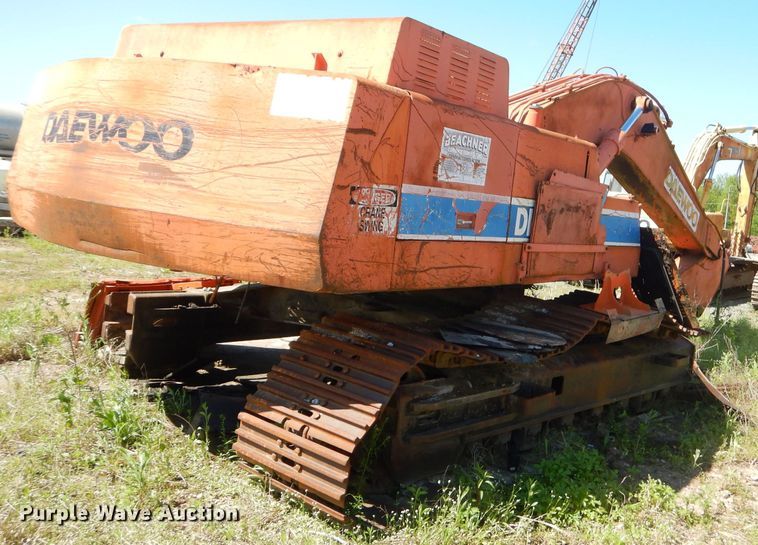 image for item GN9260 1994 Daewoo DH320  excavator