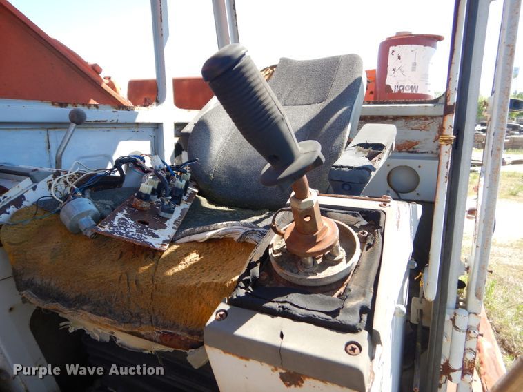 image for item GN9260 1994 Daewoo DH320  excavator