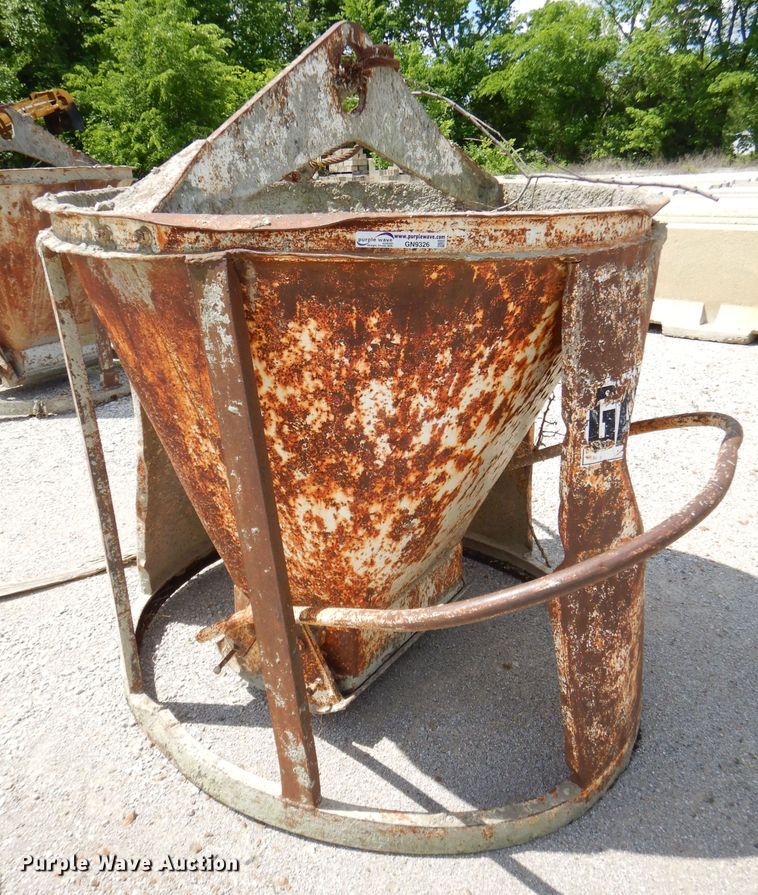 image for item GN9326 Gar Bro concrete bucket