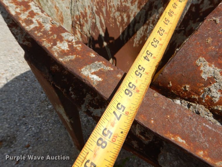 image for item GN9327 Concrete bucket