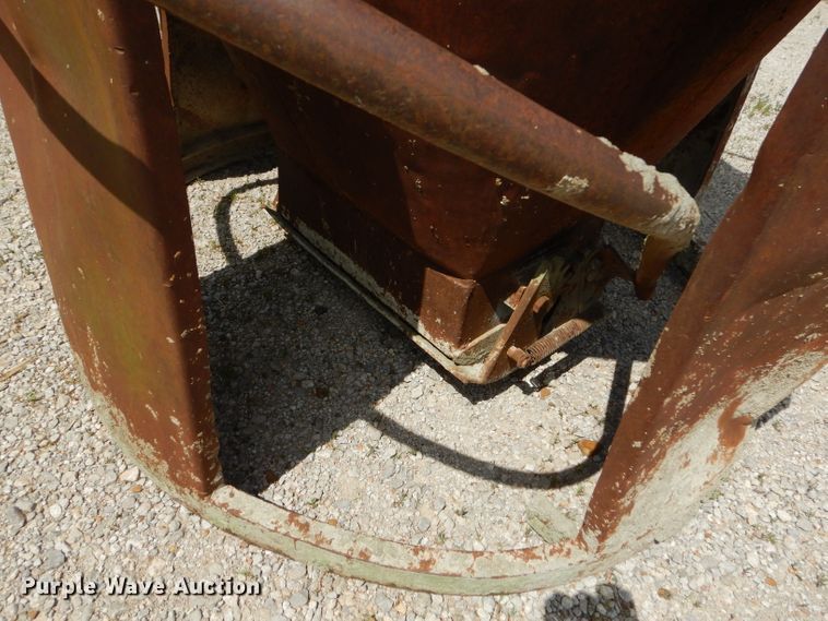 image for item GN9329 Concrete bucket