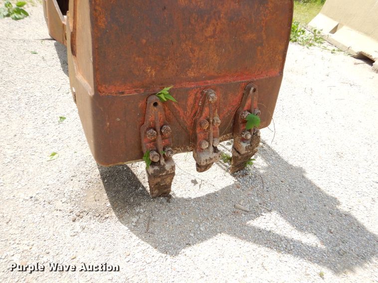 image for item GN9330 Esco clamshell bucket