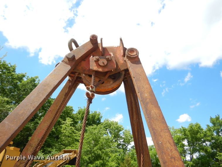 image for item GN9330 Esco clamshell bucket