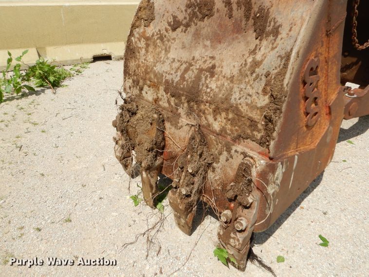 image for item GN9330 Esco clamshell bucket