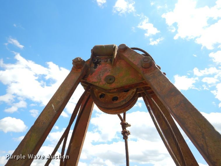 image for item GN9330 Esco clamshell bucket