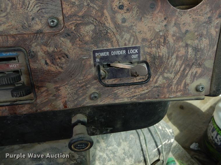 image for item GN9341 1999 International 5000 ready mix truck