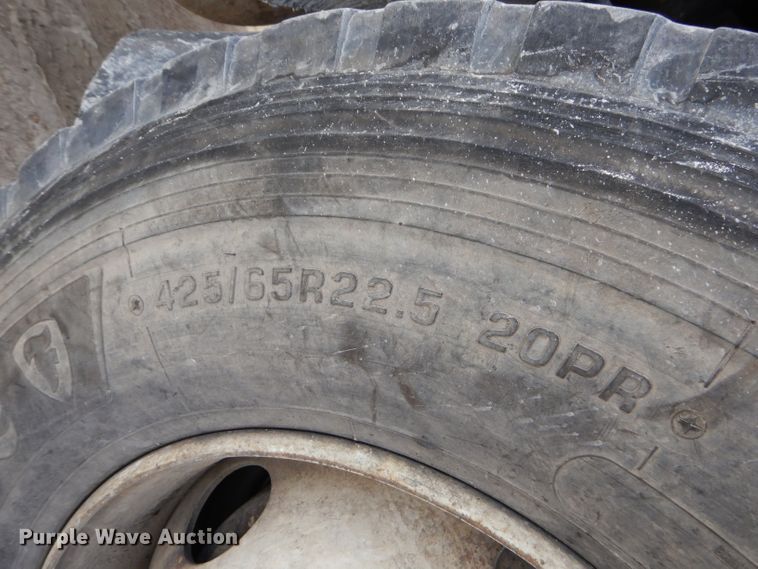 image for item GN9341 1999 International 5000 ready mix truck