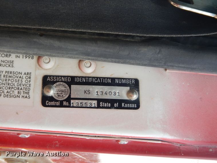 image for item GN9341 1999 International 5000 ready mix truck