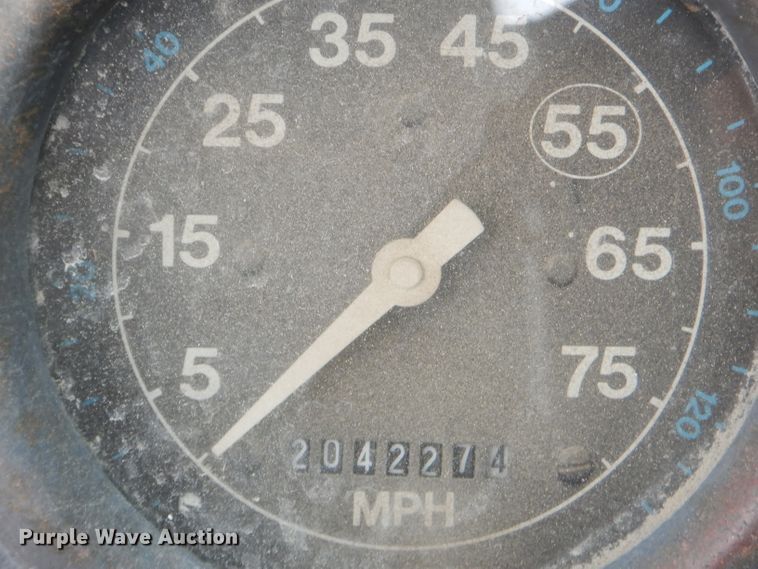 image for item GN9342 1993 Ford L8000 ready mix truck