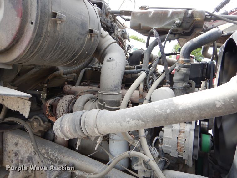 image for item GN9342 1993 Ford L8000 ready mix truck