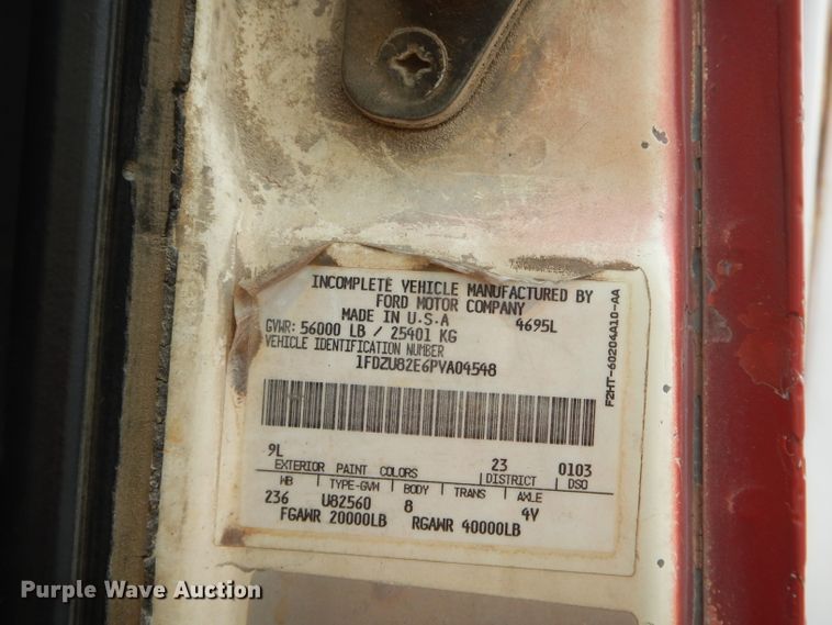 image for item GN9342 1993 Ford L8000 ready mix truck