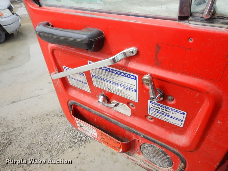 image for item GN9343 1996 Ford LT9000 ready mix truck