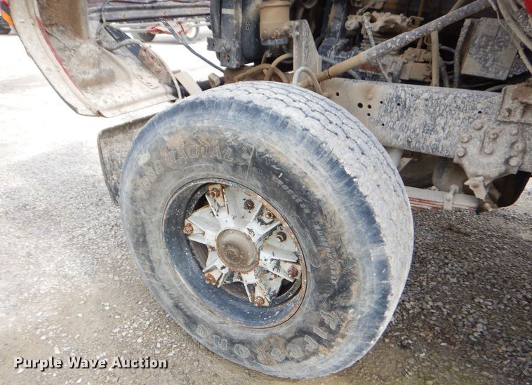 image for item GN9343 1996 Ford LT9000 ready mix truck