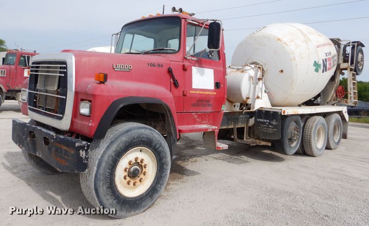 image for item GN9344 1994 Ford L8000 ready mix truck