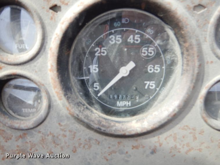 image for item GN9344 1994 Ford L8000 ready mix truck