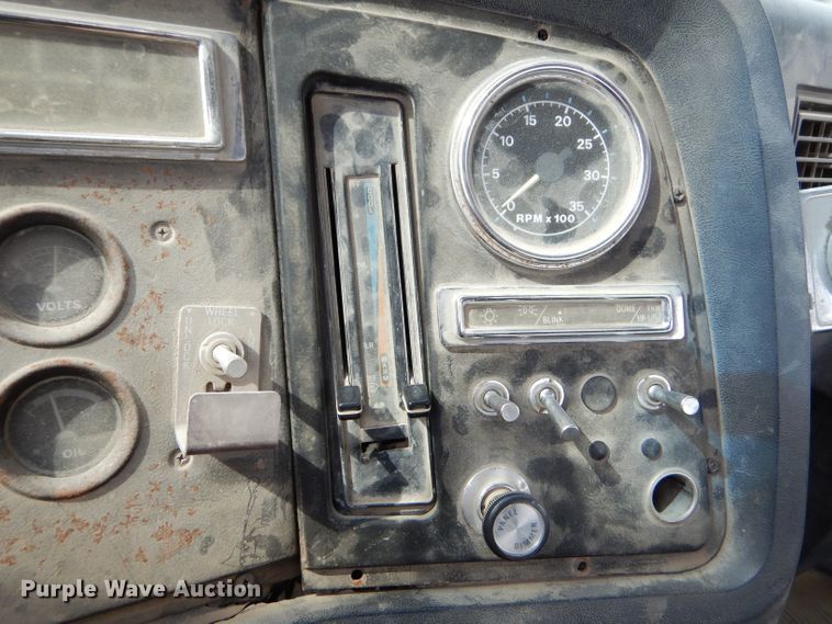 image for item GN9344 1994 Ford L8000 ready mix truck