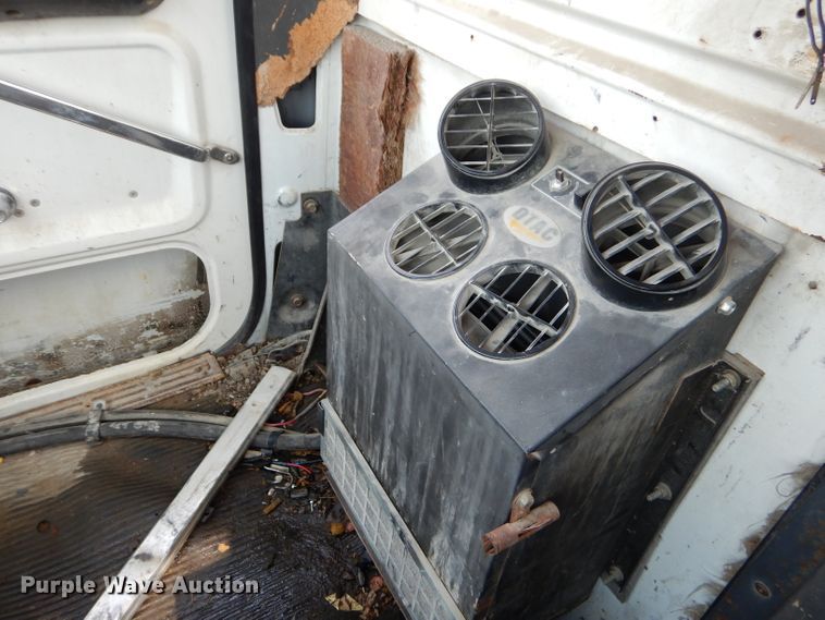 image for item GN9344 1994 Ford L8000 ready mix truck