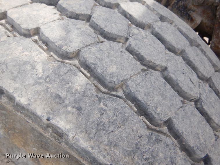 image for item GN9344 1994 Ford L8000 ready mix truck