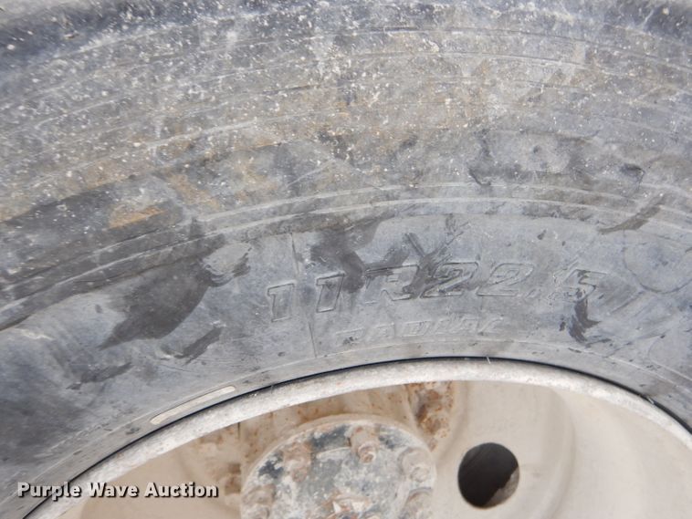 image for item GN9344 1994 Ford L8000 ready mix truck