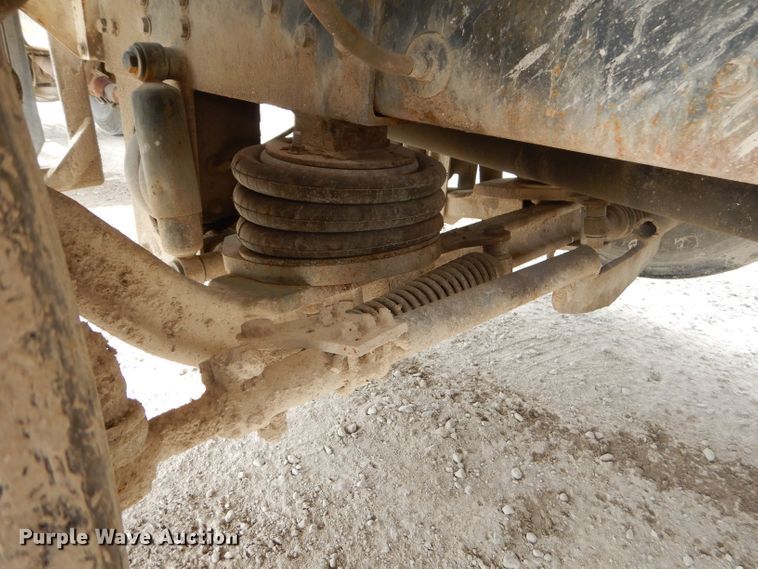 image for item GN9344 1994 Ford L8000 ready mix truck