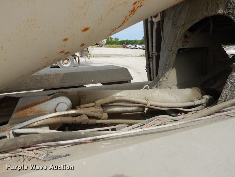 image for item GN9344 1994 Ford L8000 ready mix truck