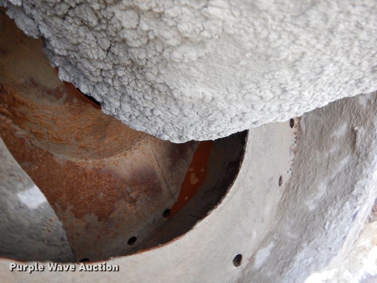 image for item GN9344 1994 Ford L8000 ready mix truck