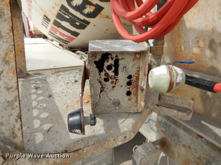 image for item GN9344 1994 Ford L8000 ready mix truck