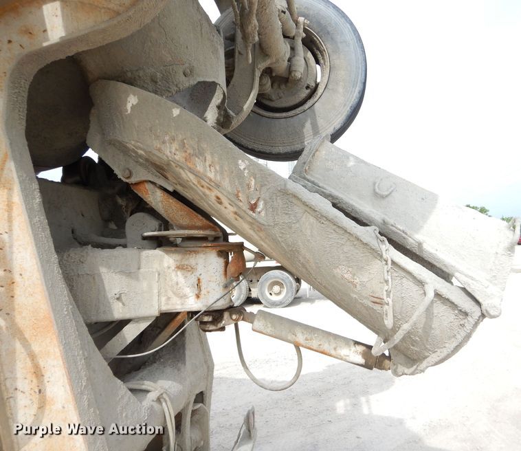 image for item GN9344 1994 Ford L8000 ready mix truck