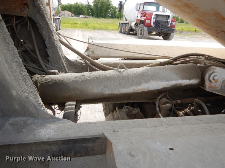 image for item GN9344 1994 Ford L8000 ready mix truck