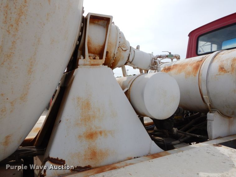 image for item GN9344 1994 Ford L8000 ready mix truck
